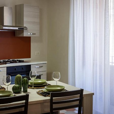 דירות רוסוליני Elorino Chic&Relax מראה חיצוני תמונה